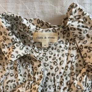 Cloth & Stone Animal Print Top